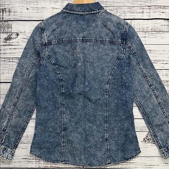 Levi's Blue Denim Button Down Shirt Sz.‎ S - Picture 9 of 10